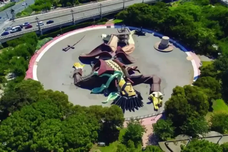 Parque Gulliver en Valencia: Un Mundo Gigante de Diversión y Fantasía
